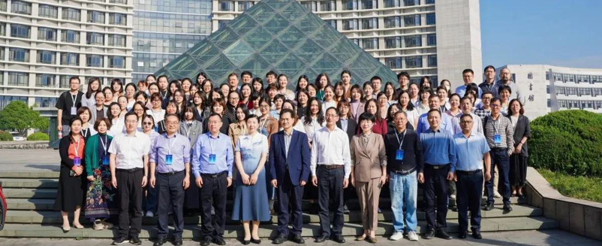 人文与传播学院成功举办第三届“...